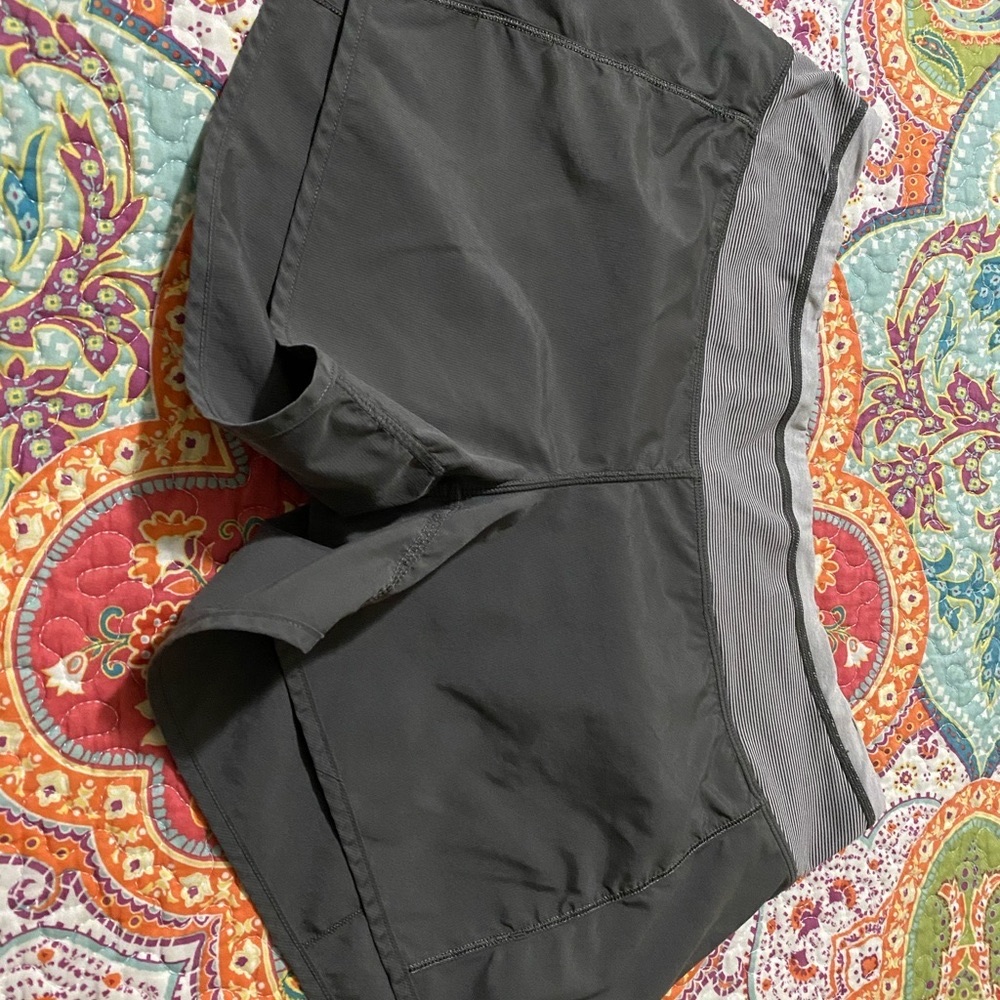 Lululemon turbo run shorts size 8
